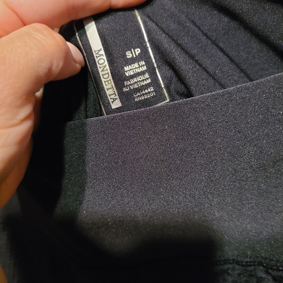 Tennis shorts - Picture 2 of 3